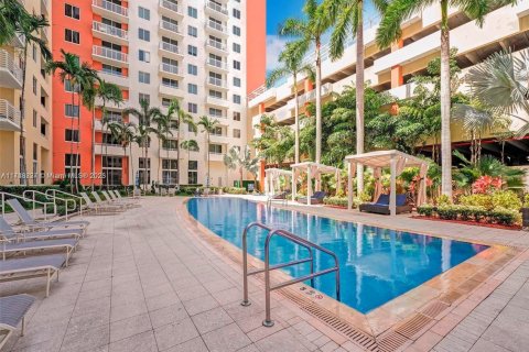 Condo in Aventura, Florida, 2 bedrooms  № 1861067 - photo 19