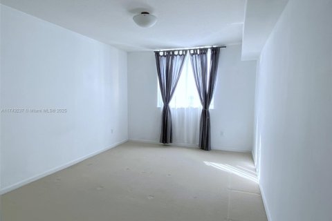 Condo in Aventura, Florida, 2 bedrooms  № 1861067 - photo 10