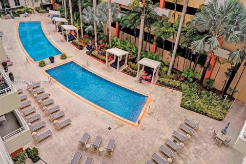 Condo in Aventura, Florida, 2 bedrooms  № 1861067 - photo 18