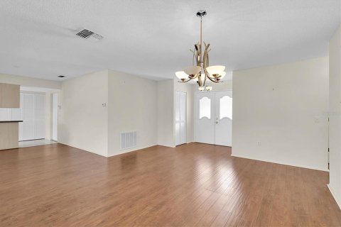 Villa ou maison à vendre à New Port Richey, Floride: 2 chambres, 169.64 m2 № 1795427 - photo 16