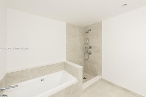 Copropriété à louer à Miami, Floride: 1 chambre, 90.95 m2 № 2403730 - photo 16