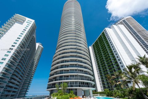 Copropriété à louer à Miami, Floride: 1 chambre, 90.95 m2 № 2403730 - photo 25