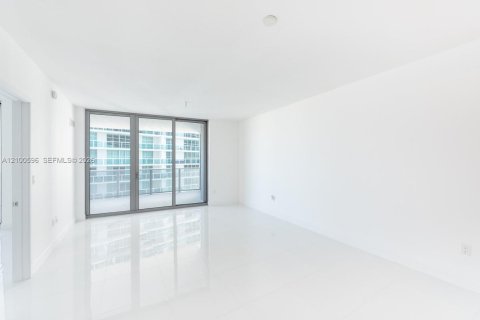 Copropriété à louer à Miami, Floride: 1 chambre, 90.95 m2 № 2403730 - photo 3
