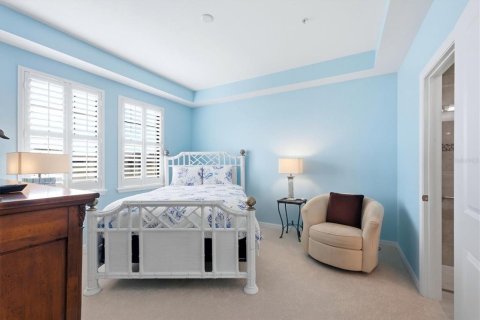 Condo in Venice, Florida, 2 bedrooms № 2352313 - photo 27
