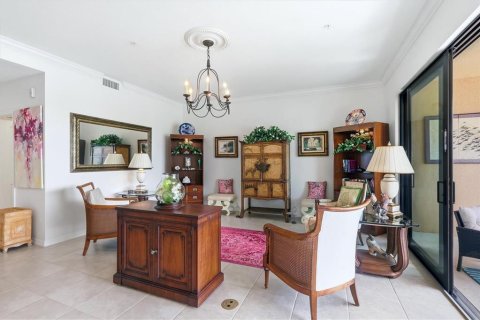 Condo in Venice, Florida, 2 bedrooms № 2352313 - photo 24