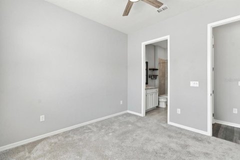 Villa ou maison à louer à Riverview, Floride: 5 chambres, 318.84 m2 № 2415414 - photo 22