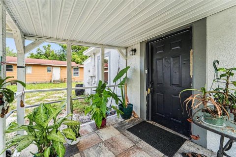 Casa en venta en Mount Dora, Florida, 2 dormitorios, 68.38 m2 № 2114073 - foto 2