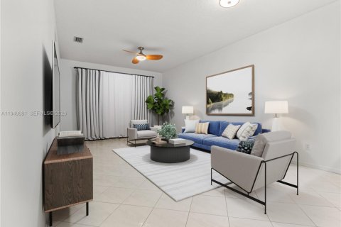 Villa ou maison à vendre à Tamarac, Floride: 2 chambres, 146.79 m2 № 2004655 - photo 4