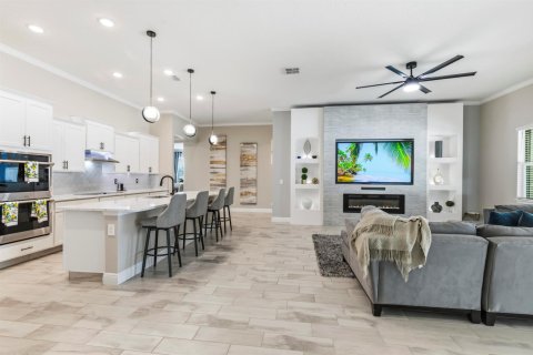 Casa en venta en Port St. Lucie, Florida, 4 dormitorios, 303.98 m2 № 2251374 - foto 17