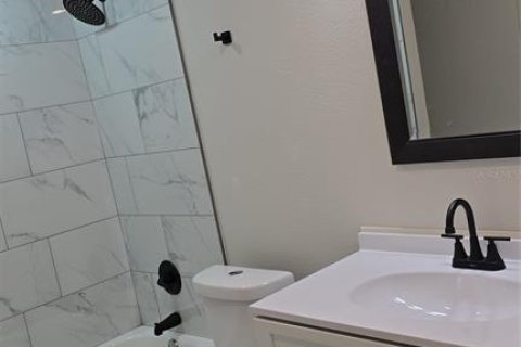 House in Gainesville, Florida 3 bedrooms № 2111146 - photo 5