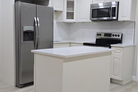 House in Gainesville, Florida 3 bedrooms № 2111146 - photo 3