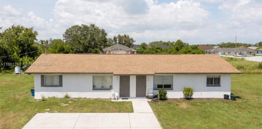 Дом в Лихай-Эйкерс, Флорида 2 спальни № 2050079