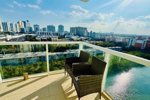 Copropriété à vendre à Sunny Isles Beach, Floride: 2 chambres, 141.68 m2 № 2030354 - photo 10