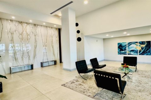 Copropriété à vendre à Sunny Isles Beach, Floride: 2 chambres, 141.68 m2 № 2030354 - photo 15