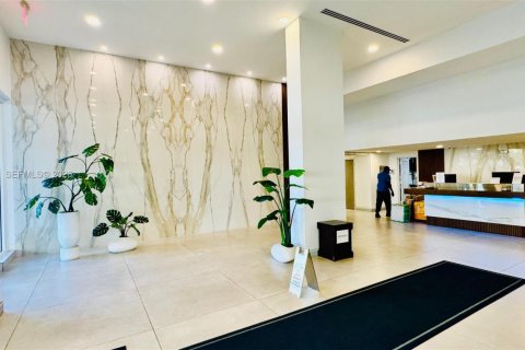 Copropriété à vendre à Sunny Isles Beach, Floride: 2 chambres, 141.68 m2 № 2030354 - photo 14