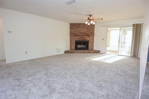 House in Ocala, Florida 3 bedrooms, 141.77 sq.m. № 1854471 - photo 7