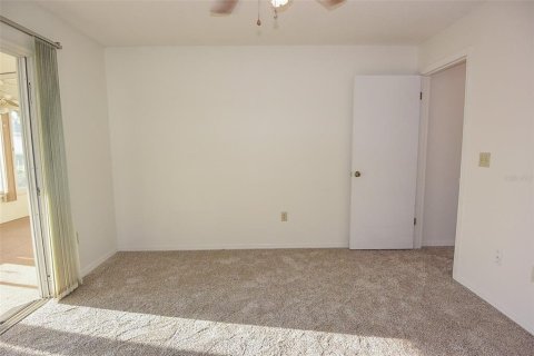 House in Ocala, Florida 3 bedrooms, 141.77 sq.m. № 1854471 - photo 26