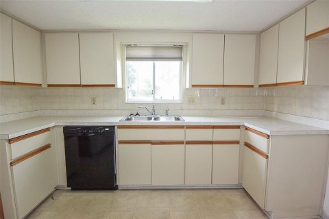 House in Ocala, Florida 3 bedrooms, 141.77 sq.m. № 1854471 - photo 11