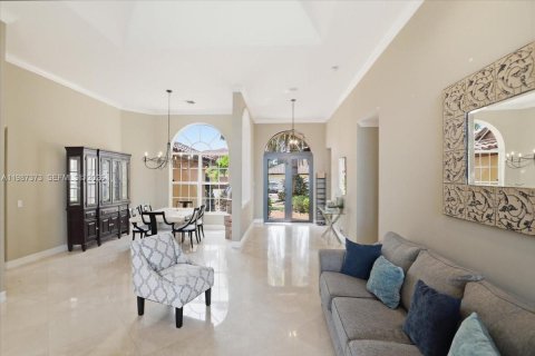 Villa ou maison à louer à Miramar, Floride: 5 chambres, 310.29 m2 № 2060757 - photo 12