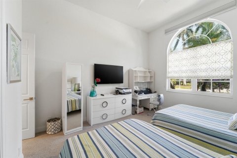 House in Delray Beach, Florida 3 bedrooms, 262.82 sq.m. № 2245712 - photo 14