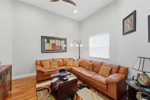 House in Delray Beach, Florida 3 bedrooms, 262.82 sq.m. № 2245712 - photo 6