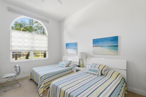 House in Delray Beach, Florida 3 bedrooms, 262.82 sq.m. № 2245712 - photo 13