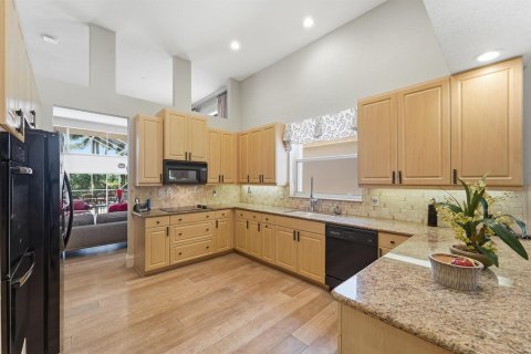 House in Delray Beach, Florida 3 bedrooms, 262.82 sq.m. № 2245712 - photo 19