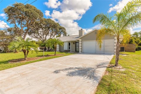 House in Deltona, Florida 4 bedrooms, 143.26 sq.m. № 1899305 - photo 6
