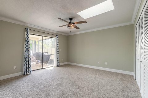 House in Deltona, Florida 4 bedrooms, 143.26 sq.m. № 1899305 - photo 24