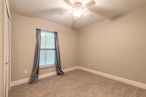 House in Deltona, Florida 4 bedrooms, 143.26 sq.m. № 1899305 - photo 21