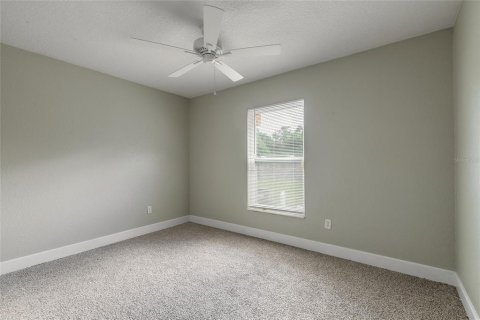 House in Deltona, Florida 4 bedrooms, 143.26 sq.m. № 1899305 - photo 16