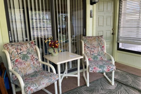 Condominio en venta en Zephyrhills, Florida, 2 dormitorios, 80.27 m2 № 1598713 - foto 7