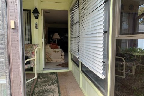 Condominio en venta en Zephyrhills, Florida, 2 dormitorios, 80.27 m2 № 1598713 - foto 4