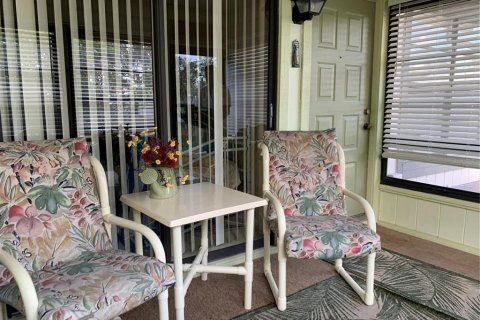 Condominio en venta en Zephyrhills, Florida, 2 dormitorios, 80.27 m2 № 1598713 - foto 6