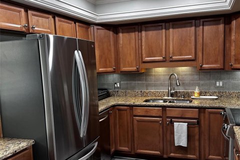 Condo in Saint Petersburg, Florida, 2 bedrooms  № 2144741 - photo 18
