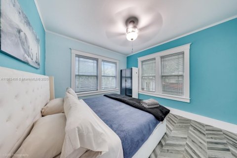 Casa en venta en Miami, Florida, 2 dormitorios, 90.3 m2 № 1968808 - foto 11