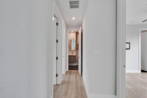 Touwnhouse à louer à Fort Lauderdale, Floride: 3 chambres, 152.55 m2 № 2439178 - photo 18
