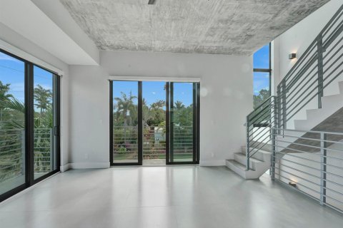 Touwnhouse à louer à Fort Lauderdale, Floride: 3 chambres, 152.55 m2 № 2439178 - photo 13