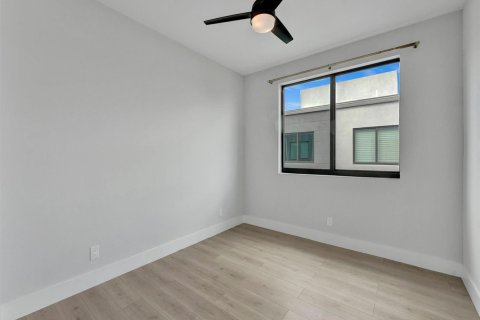 Touwnhouse à louer à Fort Lauderdale, Floride: 3 chambres, 152.55 m2 № 2439178 - photo 23