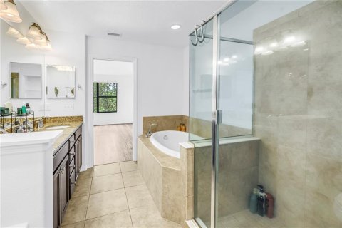 Adosado en venta en Tampa, Florida, 2 dormitorios, 160.16 m2 № 2348073 - foto 24