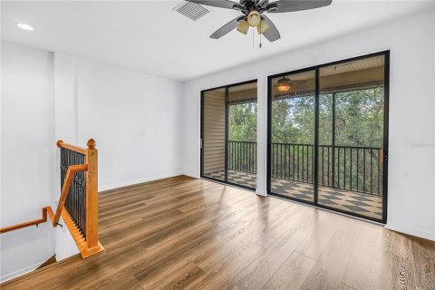 Adosado en venta en Tampa, Florida, 2 dormitorios, 160.16 m2 № 2348073 - foto 9