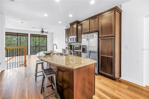 Adosado en venta en Tampa, Florida, 2 dormitorios, 160.16 m2 № 2348073 - foto 8