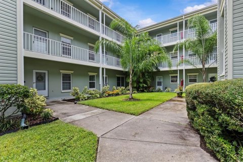 Condominio en venta en Dunedin, Florida, 2 dormitorios, 101.26 m2 № 1843690 - foto 1