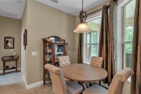 House in Lakeland, Florida 4 bedrooms, 221.2 sq.m. № 2215754 - photo 17
