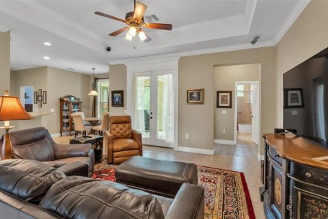 House in Lakeland, Florida 4 bedrooms, 221.2 sq.m. № 2215754 - photo 9
