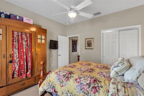 House in Lakeland, Florida 4 bedrooms, 221.2 sq.m. № 2215754 - photo 27