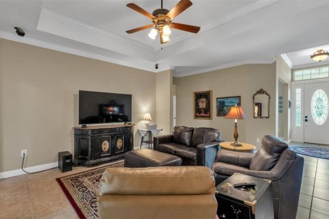 House in Lakeland, Florida 4 bedrooms, 221.2 sq.m. № 2215754 - photo 6