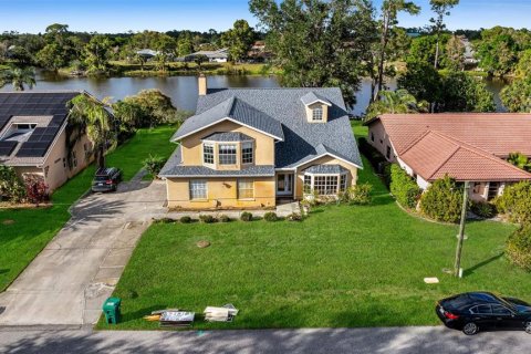 Villa ou maison à vendre à Punta Gorda, Floride: 3 chambres, 265.14 m2 № 1526525 - photo 6