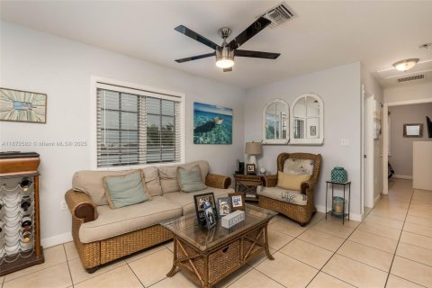 Casa en alquiler en Key Largo, Florida, 2 dormitorios, 67.45 m2 № 1980420 - foto 18