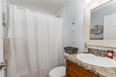 Casa en alquiler en Key Largo, Florida, 2 dormitorios, 67.45 m2 № 1980420 - foto 25